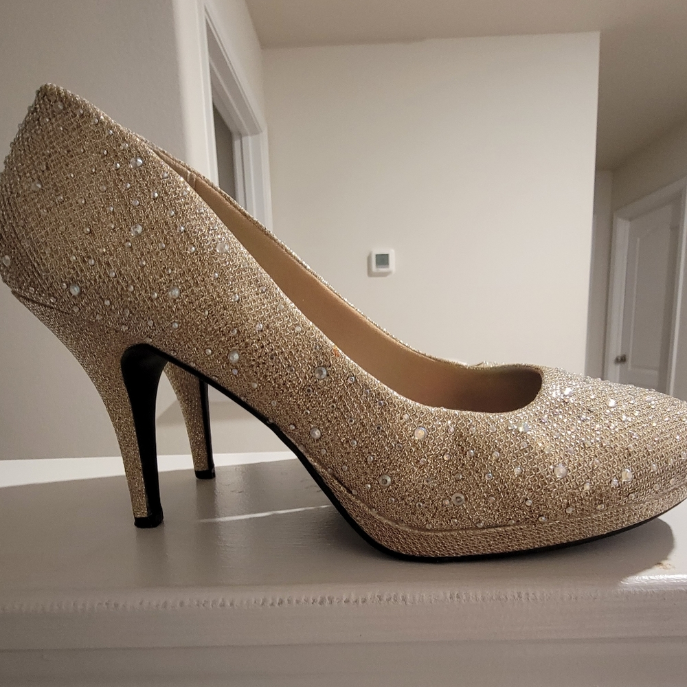 Womens 2 inch pump